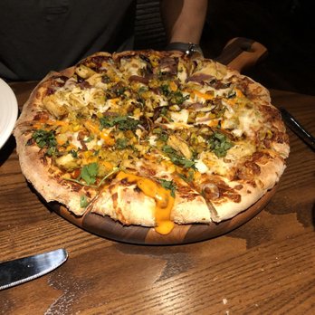 Pinstripes - Chicken bbq pizza - New American Near Me - Fort Worth, Texas Pinstripes - Chicken bbq pizza - New American Near Me - Fort Worth, Texas
