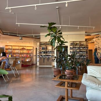 Vesper Books & Wine - Atmosphere - Wine Bars Near Me - Detroit, Michigan Vesper Books & Wine - Atmosphere - Wine Bars Near Me - Detroit, Michigan