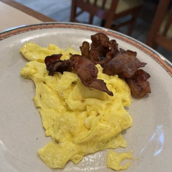 Park 51 Cafe - Kids egg and bacon - American Near Me - Charlotte, North Carolina Park 51 Cafe - Kids egg and bacon - American Near Me - Charlotte, North Carolina