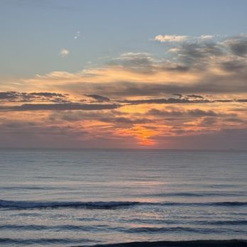 Seahawk Motel - Balcony view sunrise. - Hotels Near Me - Virginia Beach, Virginia