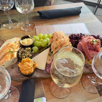 Miramonte Winery - charcuterie board - Wineries Near Me - Temecula, California Miramonte Winery - charcuterie board - Wineries Near Me - Temecula, California