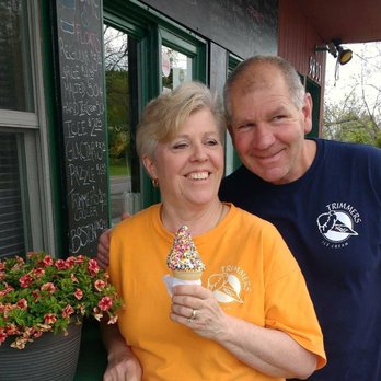 Trimmers Ice Cream - Jane and Jim, the owners of Trimmers Ice Cream along with their daughters Lyndsey and Kelsey - Ice Cream & Frozen Yogurt Near Me - Trumansburg, New York Trimmers Ice Cream - Jane and Jim, the owners of Trimmers Ice Cream along with their daughters Lyndsey and Kelsey - Ice Cream & Frozen Yogurt Near Me - Trumansburg, New York