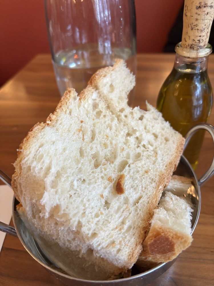 Social spots from Mima Vinoteca