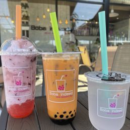 Me No Pink Lemonade, Thai tea, Lavander Lemonade Me No Pink Lemonade, Thai tea, Lavander Lemonade