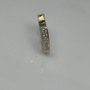 Facet Colors Jewelry - Vintage engagement ring from my grandmother fitted with new custom wedding band - Jewelry Near Me - Chicago, Illinois Facet Colors Jewelry - Vintage engagement ring from my grandmother fitted with new custom wedding band - Jewelry Near Me - Chicago, Illinois