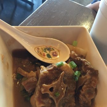 Marianas Grinds - Oxtail soup with white rice - Hawaiian Near Me - Jacksonville, Florida