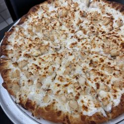 Folsom Pizza & Kabob - White garlic chicken pizza