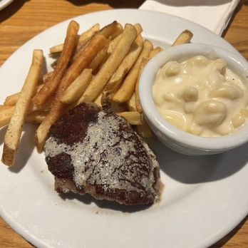 Chili's - Sirloin 3 for me w/ white Mac and cheese and fries - Tex-Mex Near Me - Manhattan Beach, California Chili's - Sirloin 3 for me w/ white Mac and cheese and fries - Tex-Mex Near Me - Manhattan Beach, California