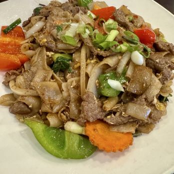 Spicy Noodle - Drunken noodles - Thai Near Me - Murrieta, California Spicy Noodle - Drunken noodles - Thai Near Me - Murrieta, California