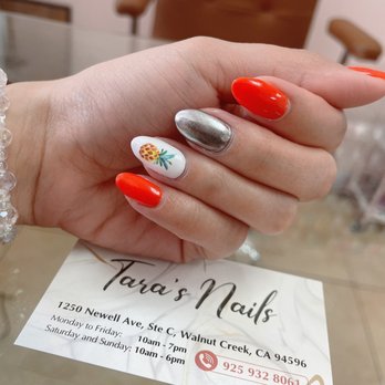 Tara's Nails - Pineapple designs and chrome for 1 nail - Nail Salons Near Me - Walnut Creek, California Tara's Nails - Pineapple designs and chrome for 1 nail - Nail Salons Near Me - Walnut Creek, California