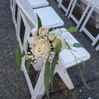 Esther's Floral Designs - Isle seating arrangements - Floral Designers Near Me Esther's Floral Designs - Isle seating arrangements - Floral Designers Near Me