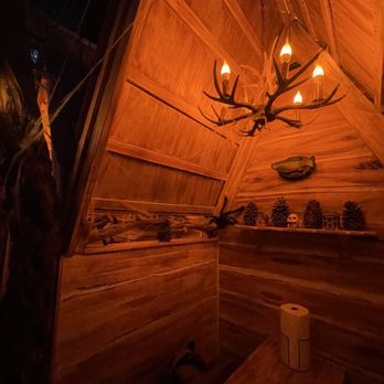 Cozy Pine - Cozy tables - Speakeasies Near Me - Irvine, California