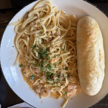 The Chimes - Seafood Pasta - Wine Bars Near Me - Lafayette, Louisiana
