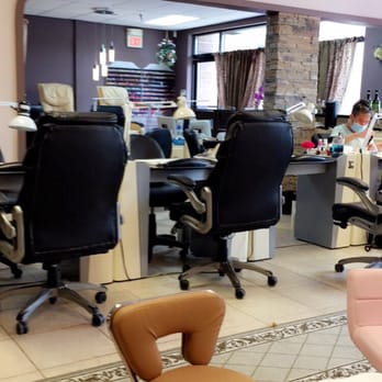 Fashion Nails - Nail tables - Nail Salons Near Me - Johnston, Iowa Fashion Nails - Nail tables - Nail Salons Near Me - Johnston, Iowa
