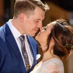 Alba Salon & Day Spa - My wedding hair from Alba was to die for!!
