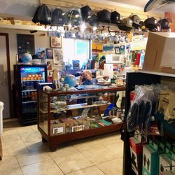 Pura Vida Surf Shop - Little bit of everything
