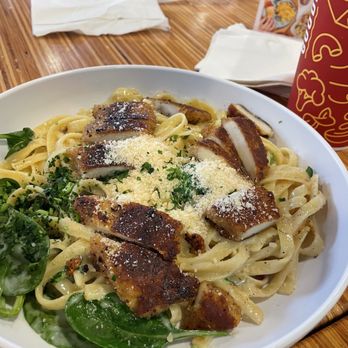Noodles and Company - Chicken Crispy Chicken Bacon Alfredo - Noodles Near Me - Champaign, Illinois Noodles and Company - Chicken Crispy Chicken Bacon Alfredo - Noodles Near Me - Champaign, Illinois