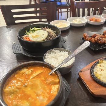 Mama's Kitchen - Korean Near Me - Menifee, California