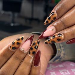 Desert Muah Studio - Nails by Cassie