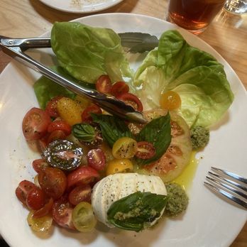 La Bottega - Caprese salad - Delis Near Me - Vancouver, Washington La Bottega - Caprese salad - Delis Near Me - Vancouver, Washington