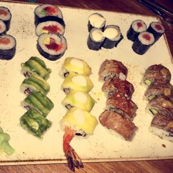 Tiki Sushi Bar - Sushi rolls