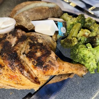 Showdowns Restaurant - Music Venues Near Me - Tropic, Utah Showdowns Restaurant - Music Venues Near Me - Tropic, Utah