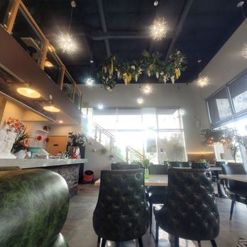 Bếp Việt - Modern cafe setting - Vietnamese Near Me - Fountain Valley, California Bếp Việt - Modern cafe setting - Vietnamese Near Me - Fountain Valley, California