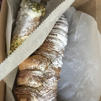 Mike's Pastry - Bakeries Near Me - Boston, Massachusetts Mike's Pastry - Bakeries Near Me - Boston, Massachusetts