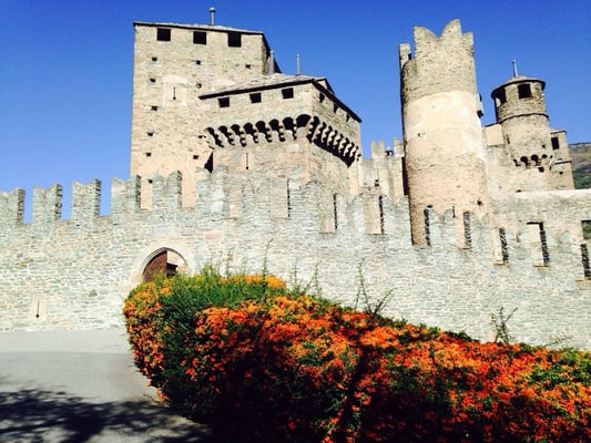 Castello di Fénis by null