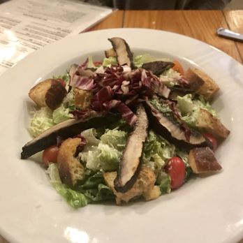 Beer Run - Roasted portobello salad - New American Near Me - Charlottesville, Virginia