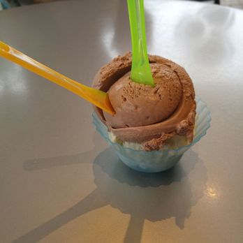 Benino Gelato - My single scoop with two flavours- fig yogurt and baci. Was around $4.75 and worth every penny! - Ice Cream & Frozen Yogurt Near Me - Comox, British Columbia