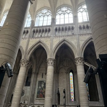 Cathédrale Notre-Dame de Rouen - Clear glass at top level, as the original stained glass was destroyed during WW2. - Churches Near Me - Rouen, 76 Cathédrale Notre-Dame de Rouen - Clear glass at top level, as the original stained glass was destroyed during WW2. - Churches Near Me - Rouen, 76