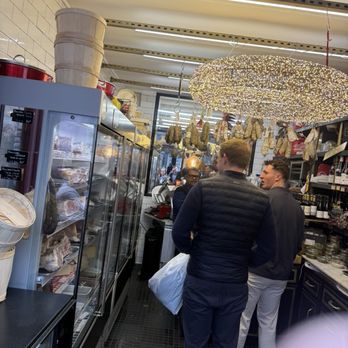 Caractère de Cochon - Delicatessen Near Me - Paris, 75