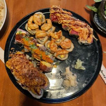 Yamazaru - Gladiator roll, mango de tango roll, surf and turf roll, dancing with star - Sushi Bars Near Me - Charlotte, North Carolina