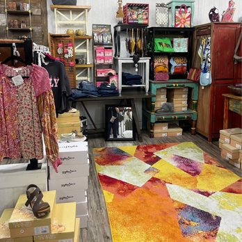 Pearl Lee Boutique - Women's Clothing Near Me - Ruidoso, New Mexico