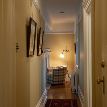 Springbank House - Down the long hall to my sitting room in the Taylor suite. - Bed & Breakfast Near Me - Saint Catharines, Ontario Springbank House - Down the long hall to my sitting room in the Taylor suite. - Bed & Breakfast Near Me - Saint Catharines, Ontario