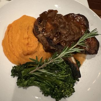 Louie's Backyard - Pork Chop - New American Near Me - Key West, Florida