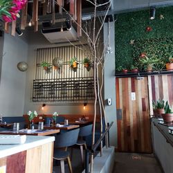 Izakaya SushiPop