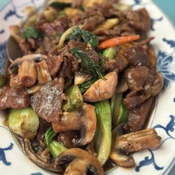 Lee's Garden Restaurant - Fresh Mushroom Beef