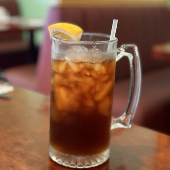 Popular Cafe - Delicious iced tea in an Adult Glass - American Near Me - Montclair, California