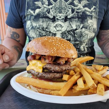 Burger My Way - Burgers Near Me - Hopland, California Burger My Way - Burgers Near Me - Hopland, California
