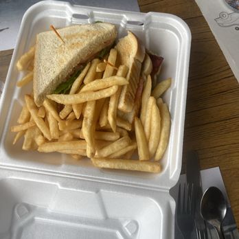 Chart Room Restaurant - A BLT and fries - Seafood Near Me - Crescent City, California Chart Room Restaurant - A BLT and fries - Seafood Near Me - Crescent City, California