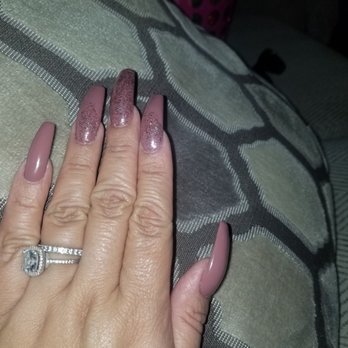 B Nail & Spa - Nail Salons Near Me - Riverside, California