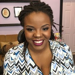 Lisa Pizzello - Chicago Makeup Artist