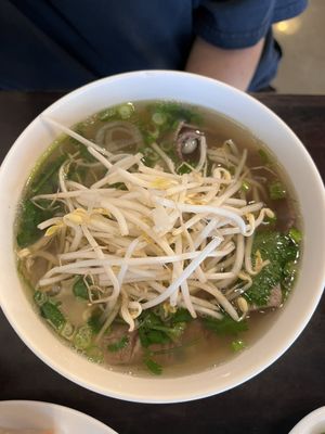 Pho Huynh by null
