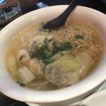 Feng Shui Inn - Shrimp wonton soup. Very bland - Chinese Near Me - London, XGL Feng Shui Inn - Shrimp wonton soup. Very bland - Chinese Near Me - London, XGL