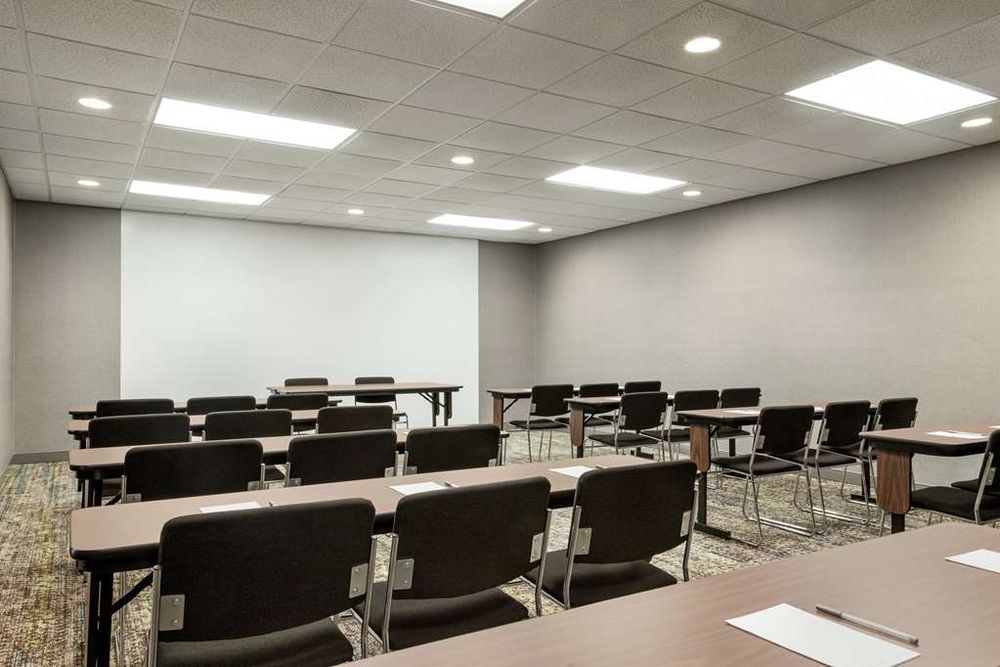 Hampton Inn & Suites Springfield