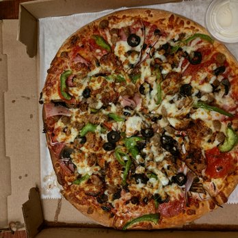 La Porchetta Kitchen - Supreme Pizza - Pizza Near Me - Woodbridge, Virginia La Porchetta Kitchen - Supreme Pizza - Pizza Near Me - Woodbridge, Virginia