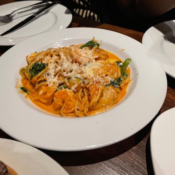 North Harbor Club - Linguine Pasta - New American Near Me - Davidson, North Carolina North Harbor Club - Linguine Pasta - New American Near Me - Davidson, North Carolina