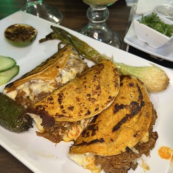 La Catrina - Quesabirria - Mexican Near Me - Chicago, Illinois
